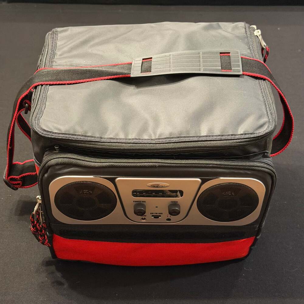 Collapsable California Innovations Cooler Musicooler AM FM AUX Radio